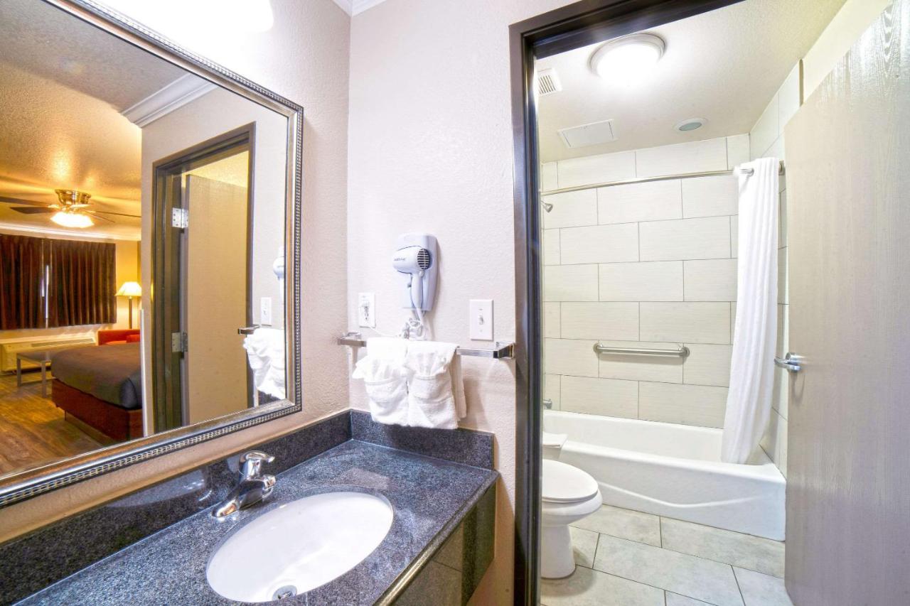 Econo Lodge Inn & Suites Corpus Christi Eksteriør bilde